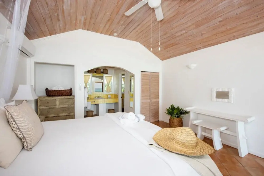 Windermere Wonder: Historic Home With Club Access