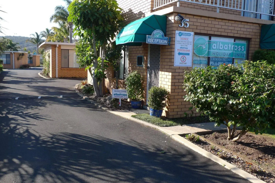 Albatross Holiday Units