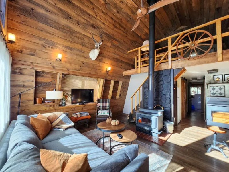 Cozy Cabin Near Bryce and Zion sleeps 6