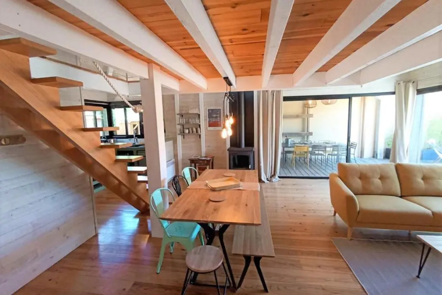 Very Nice Wood Frame House With Garden