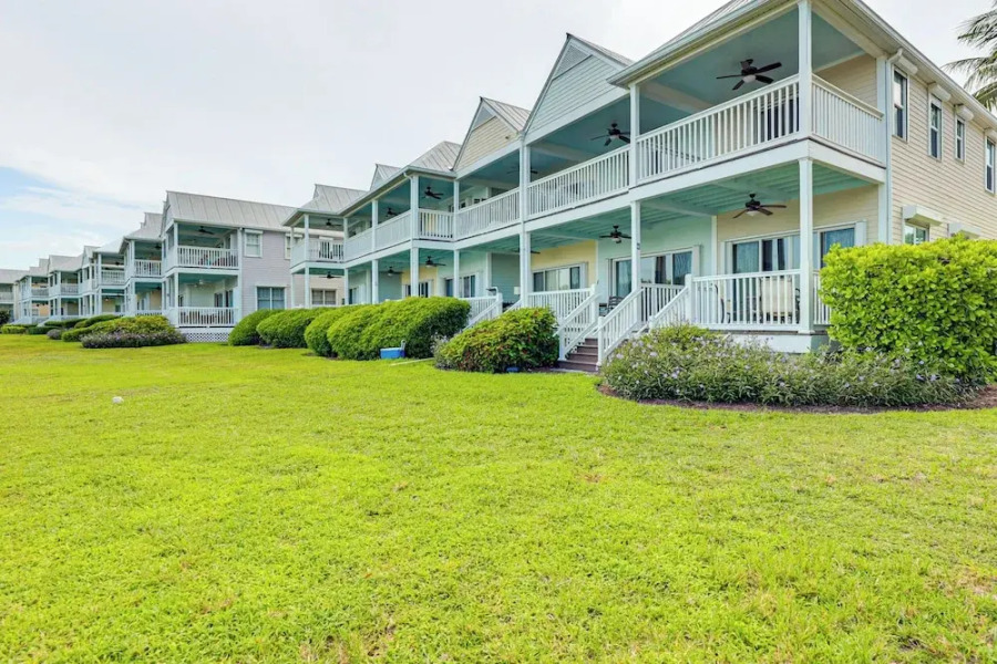 Oceanfront Duck Key Villa: 2 Marinas Steps Away!