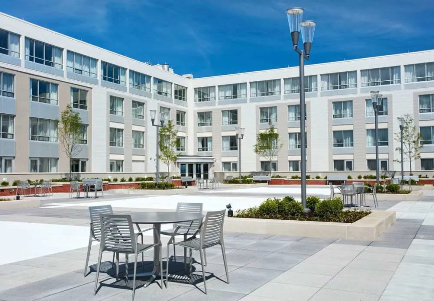 Courtyard Erie Bayfront