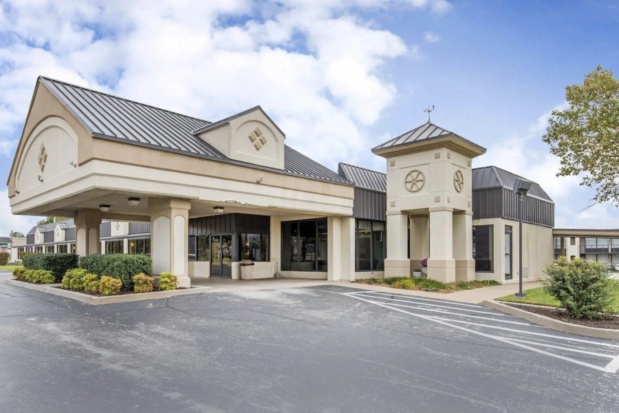 Days Inn by Wyndham Pittsburg KS