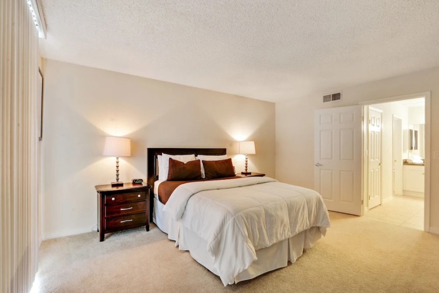 Global Luxury Suites at Via Marina