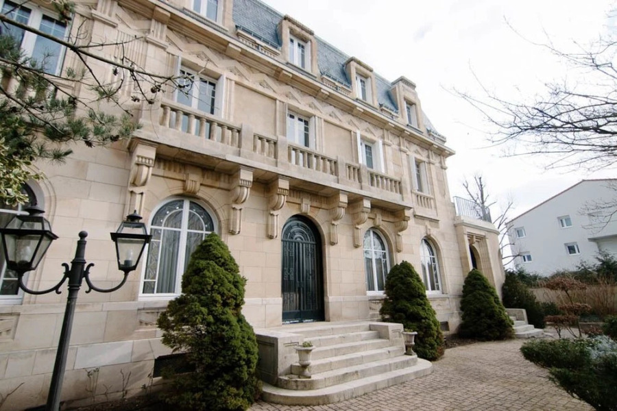 Pick Your Place Nancy