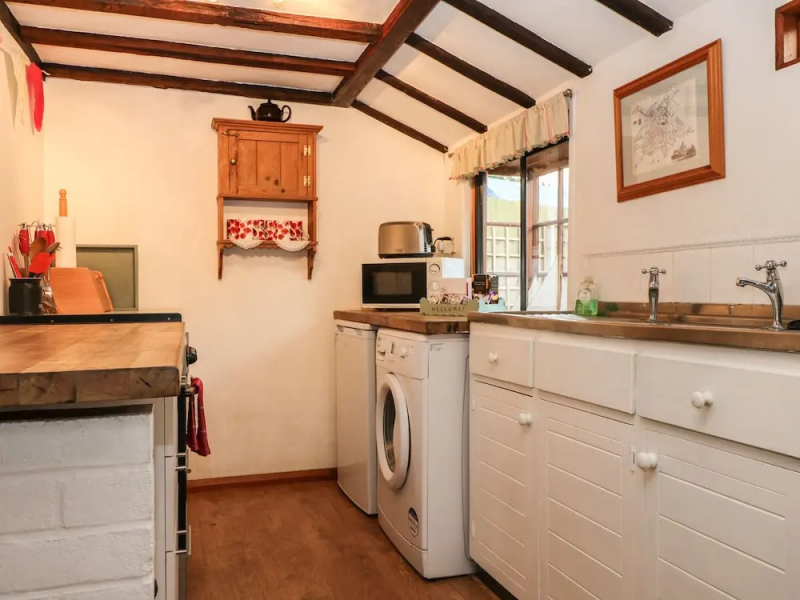 Swanfield Cottage
