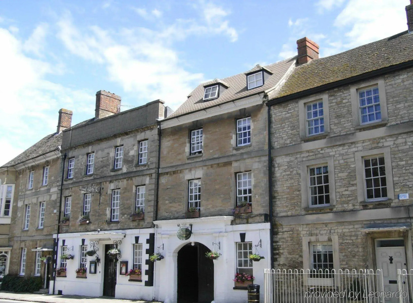Marlborough Arms Hotel