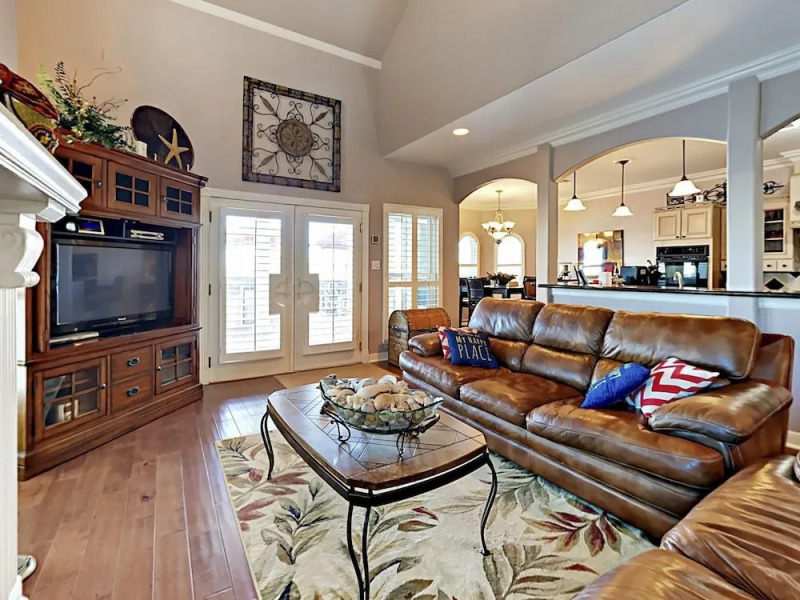 16634 Jamaica Cove Rd Home 3 Bedrooms 3.5 Bathrooms Home