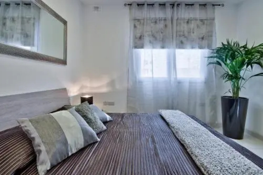 Stanislaus Apartment 4