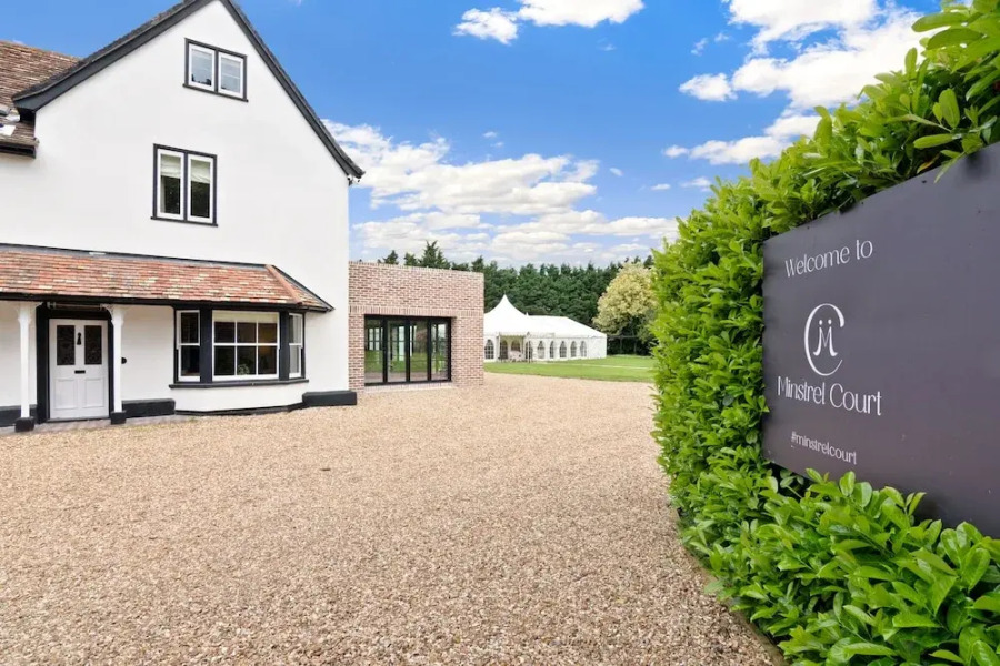 The Manor at Minstrel Court