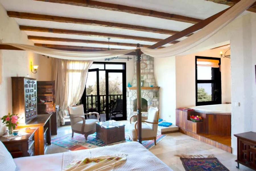 Villa With 6 Bedrooms in Fethiye, With Wonderful sea View, Private Pool, Enclosed Garden - 2 km From the Beach