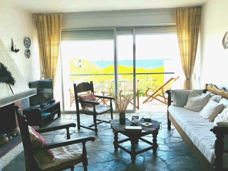 Sea-view maisonette at Sounio