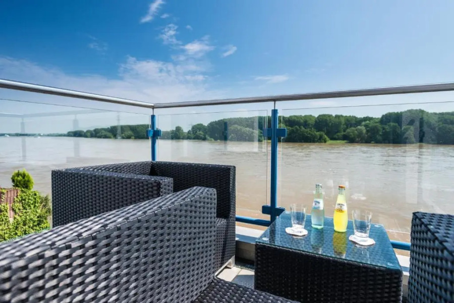 Rheinterrassen Hotel Café Restaurant