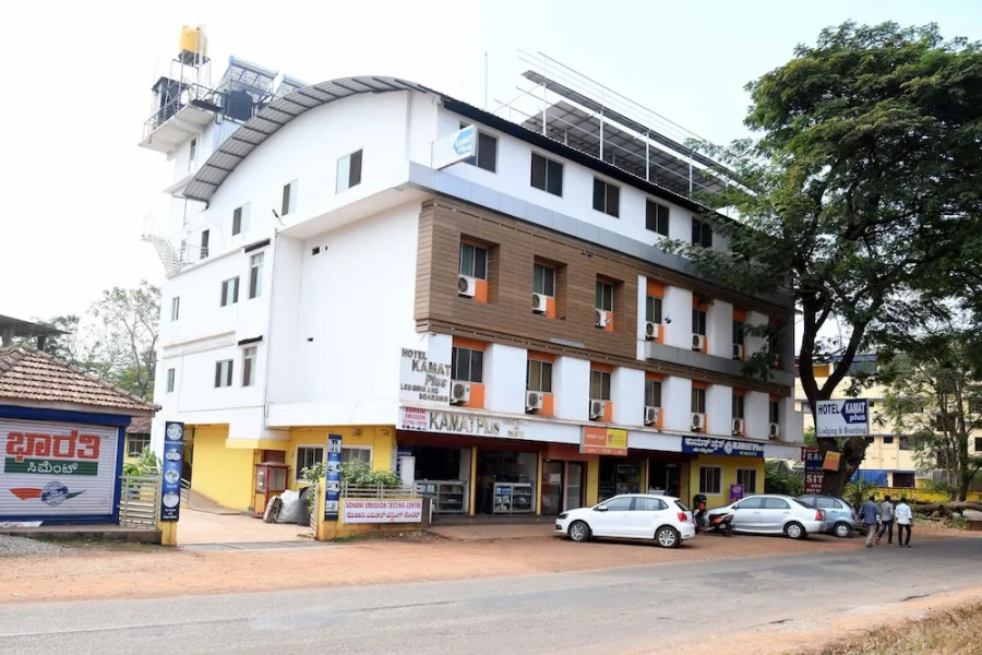 Hotel Kamat Plus