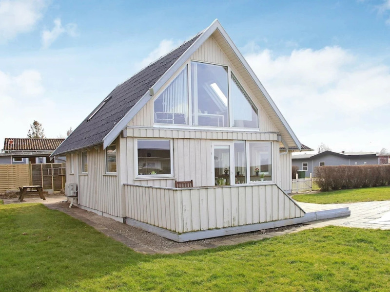 Spacious Holiday Home at Bogense Funen With Indoor Whirlpool