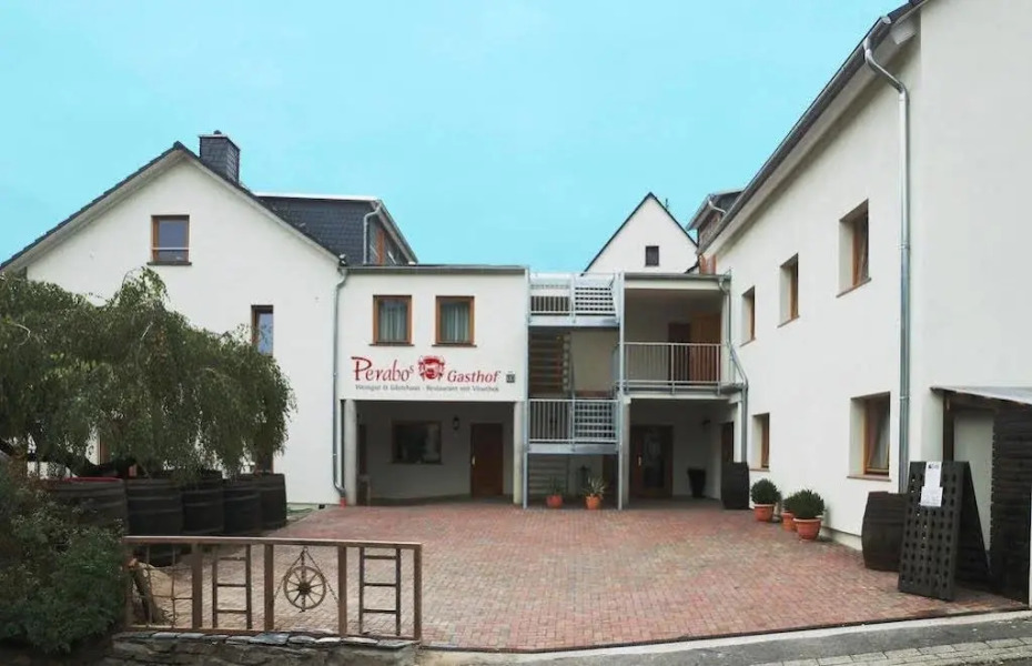 Perabo´s Gasthof Weingut & Gästehaus Restaurant Mit Vinothek