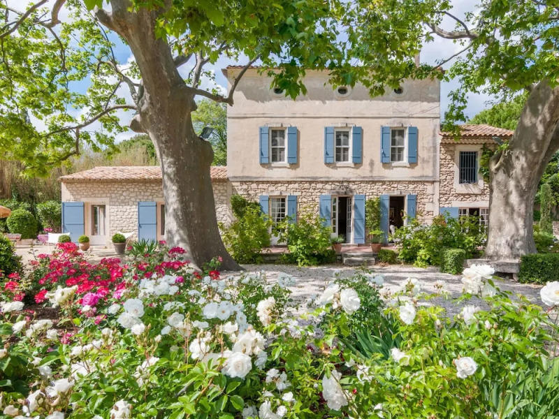 Fancy Villa With Artistic Interiors and Pool in Paradou