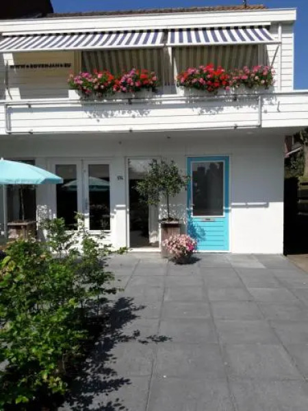 Apartment Boven Jan 572