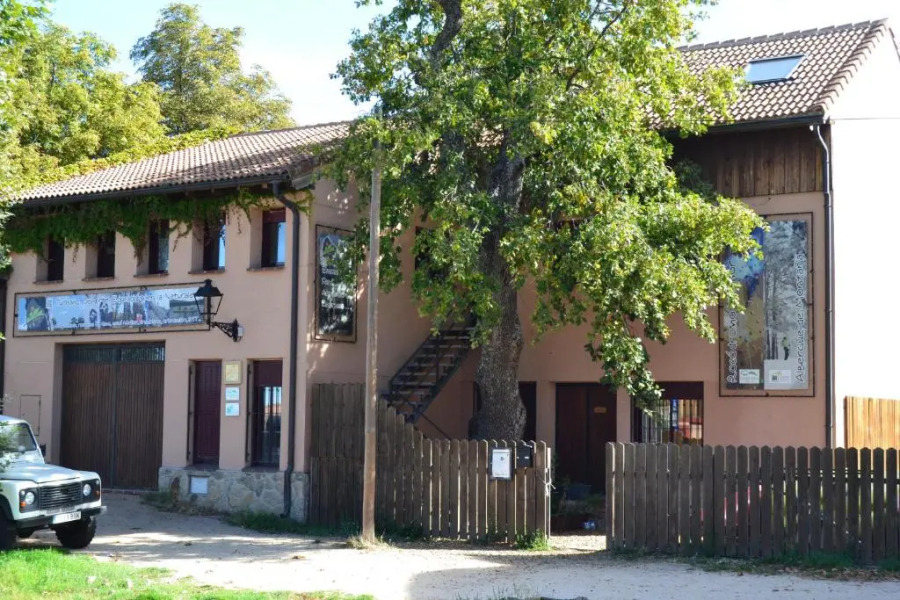 Albergue de Montaña Areva Valsaín