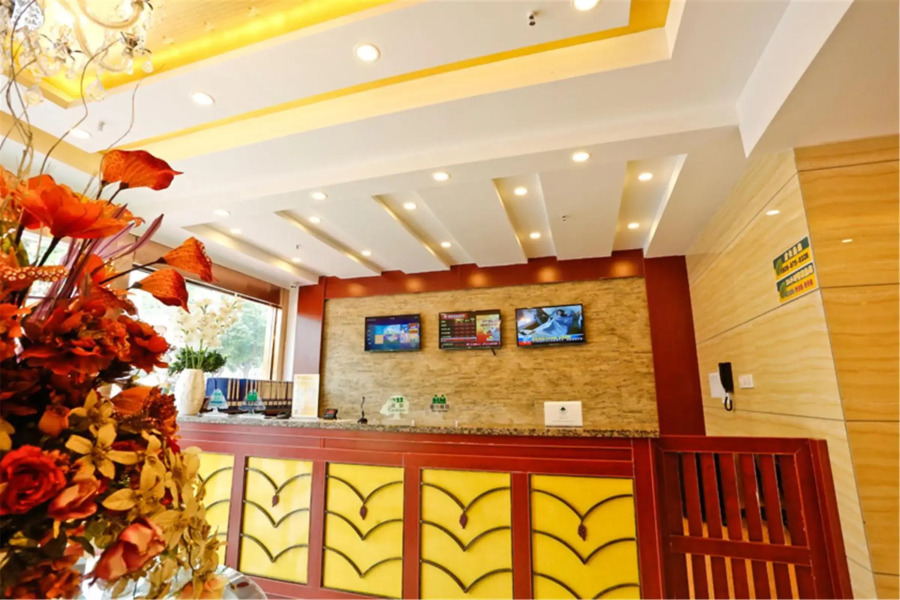 GreenTree Inn HeNan XinXiang LaoDong S Street ZangYing Bridge Business Hotel