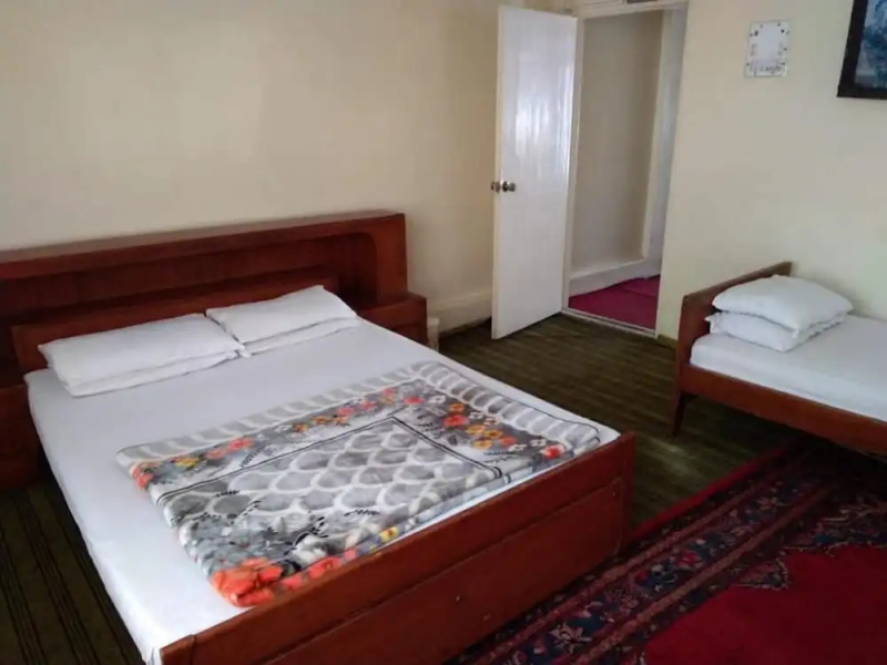 Zulfiqar Hotel