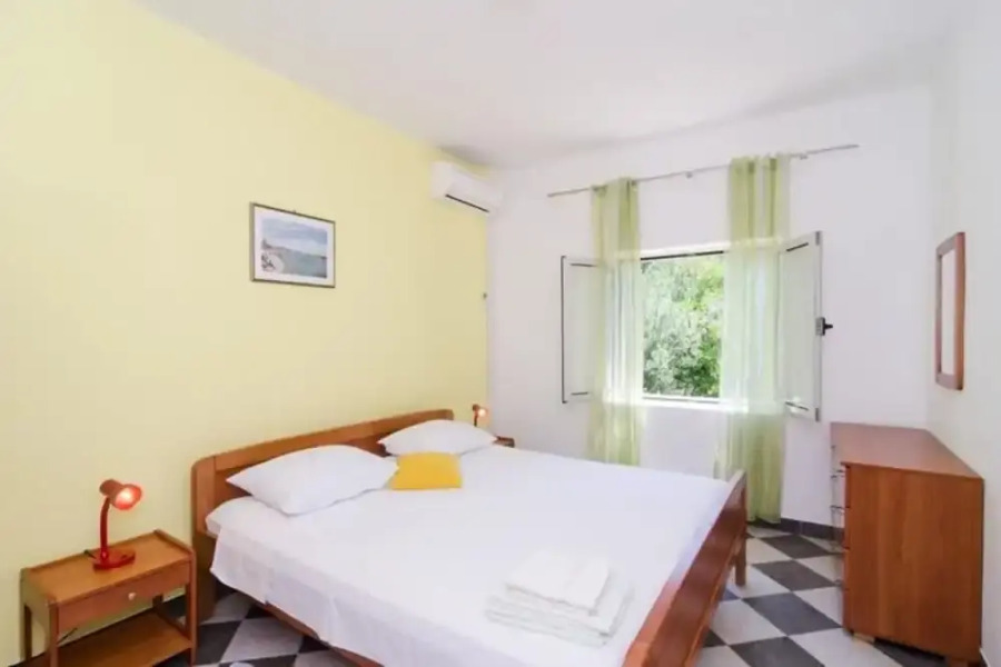 Holiday Home Blue Vineyard- Three Bedroom House With Terrace and Sea View