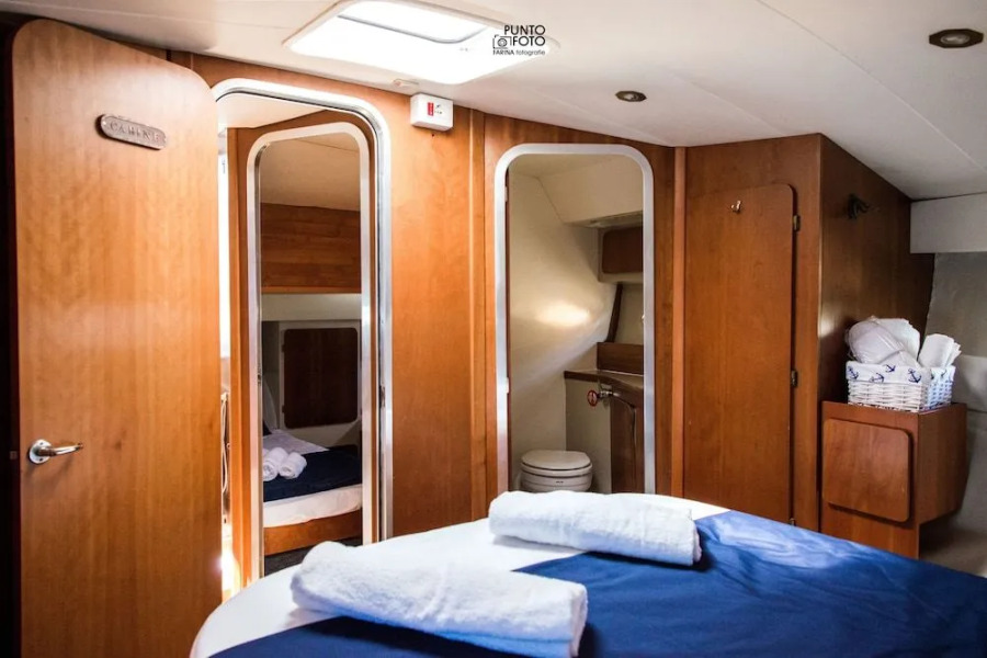 Lullaby boat&breakfast