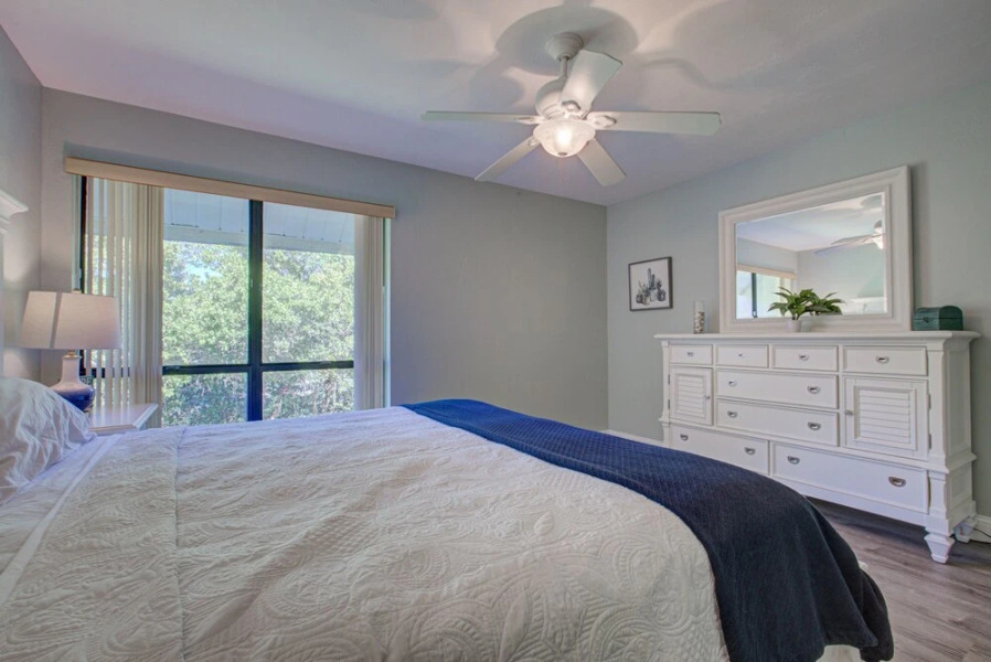 Runaway Bay Condominiums by Anna Maria Island Beach Rentals