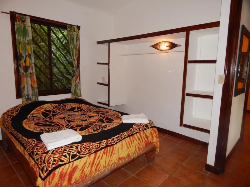 Eco-condo Serviced Apartments in Quepos w Pool Wildlife Visits