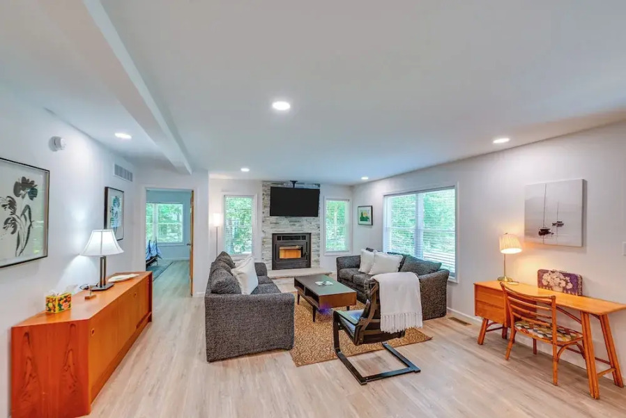 Coastal Comfort: Rehoboth Beach Getaway w/ Porch!