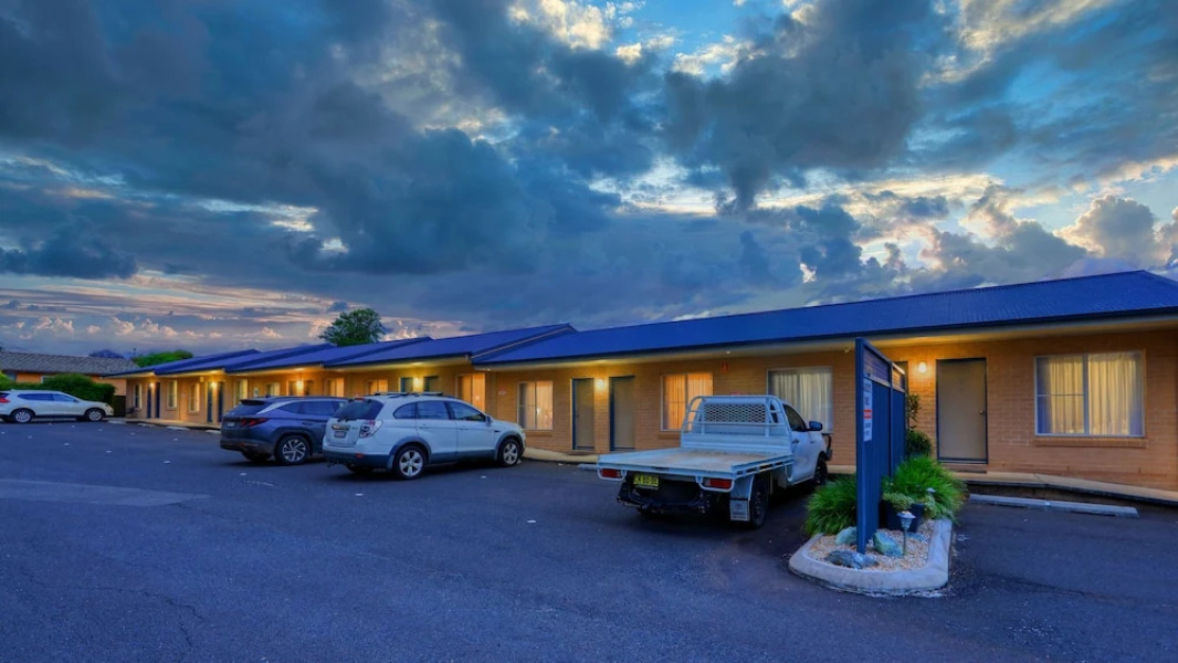 Edward Parry Motel