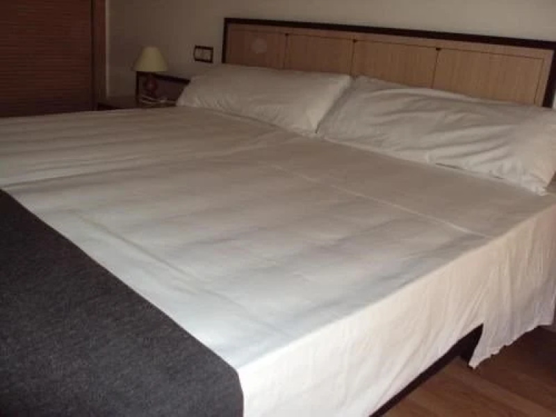 Apartamentos Emperatriz Ocaña