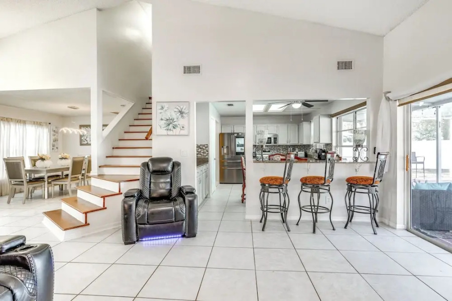 3 Mi to Marina: Riverview Family Home w/ Lanai!