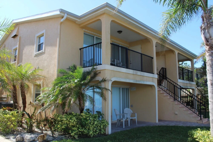 Pineapple Retreat at Coconut Villas of Dunedin - Two Bedroom Condo