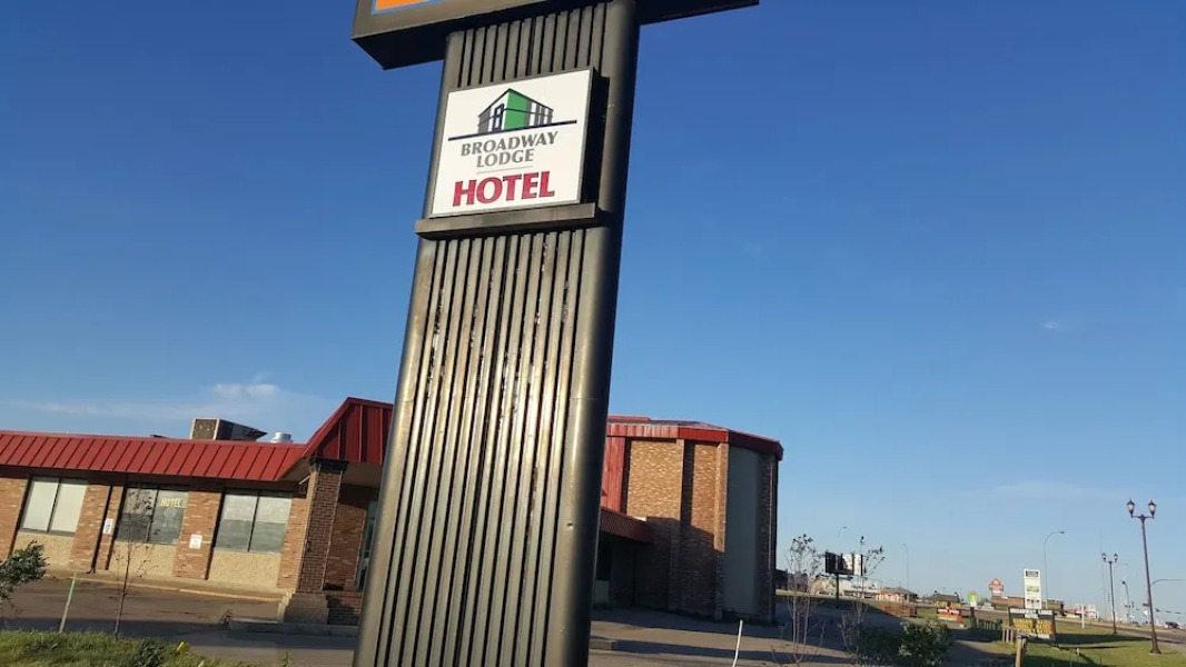 Broadway Lodge Hotel