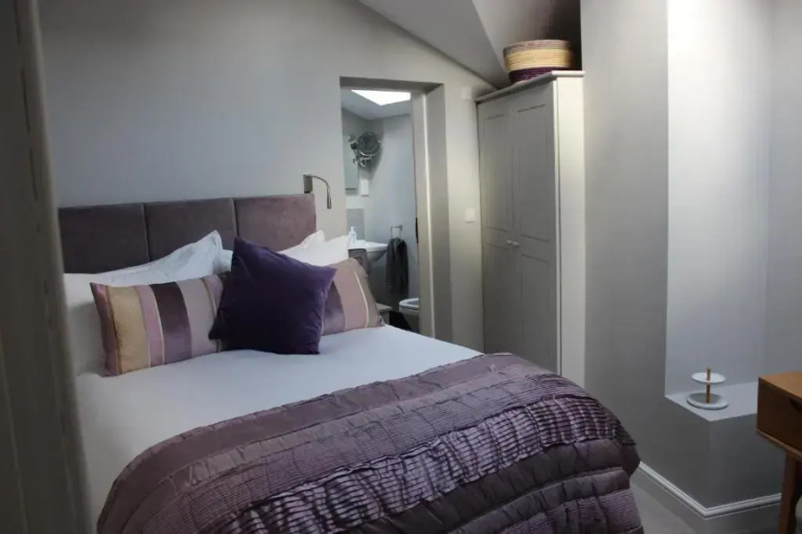 The Old Post Office pretty village 20min from York