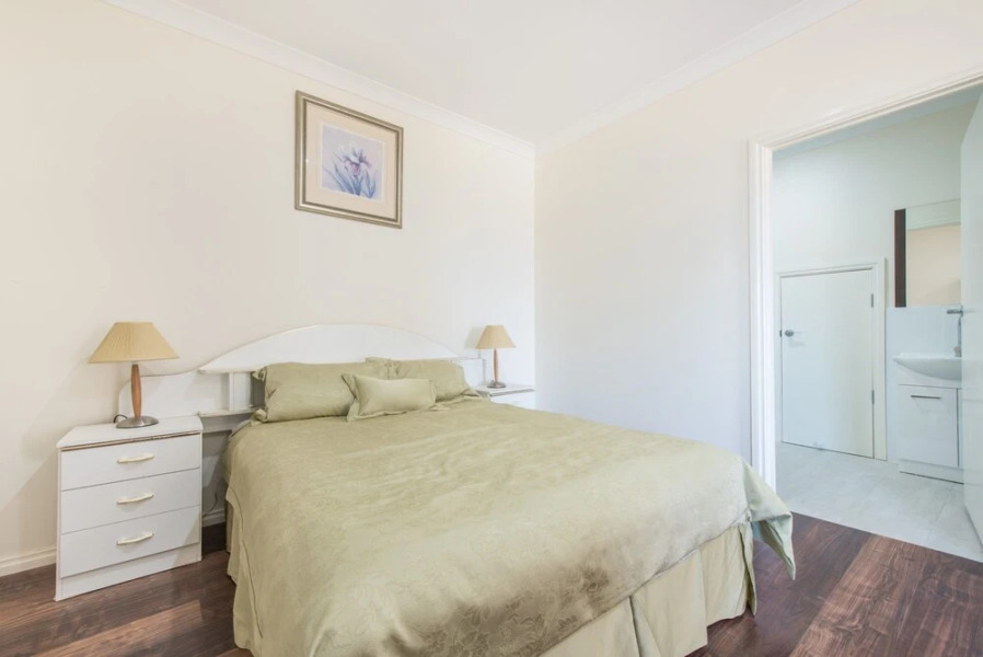 The Oasis - 6 Turnberry Drive, Links Lady Bay