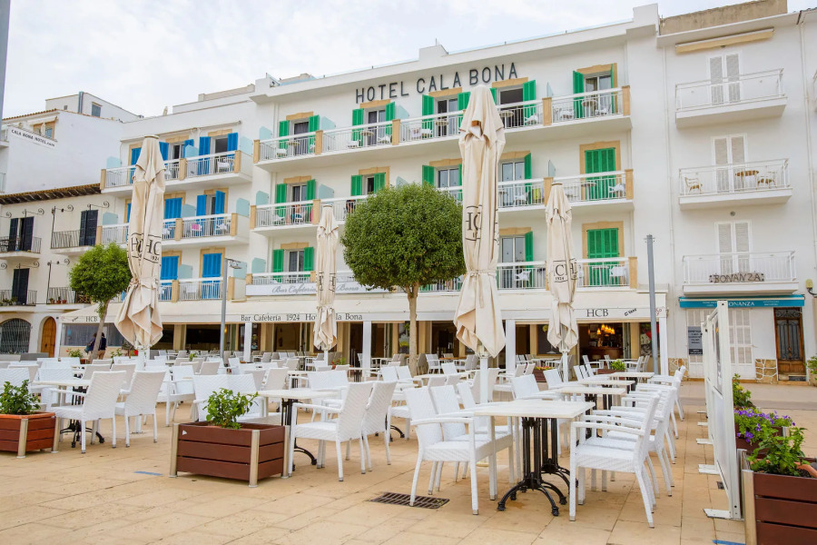 Отель Cala Bona