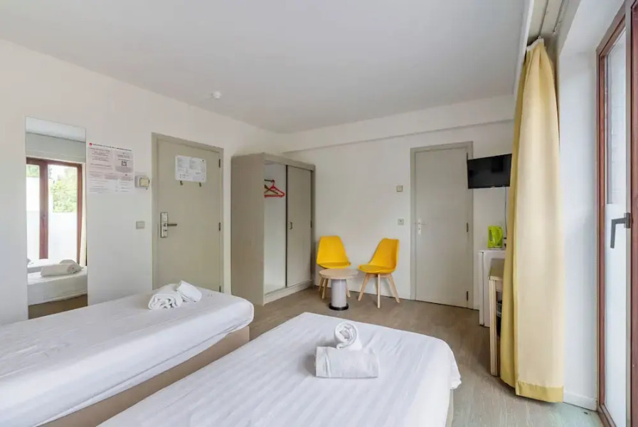 Room in Apartment - Sleep & Go Brussels South - Comfort Studio - Twin