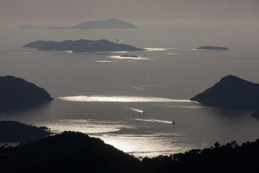 Apartments Malo Lago