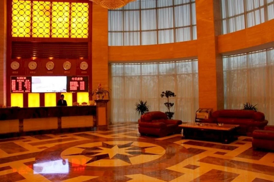 Long Yun New Century Hotel