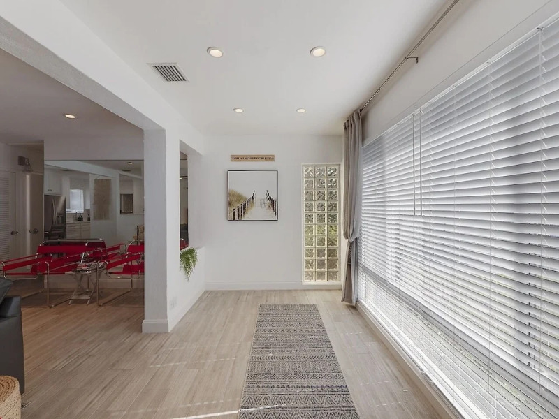 Seas The Day 8: Designer Beach W/ Pool! 3 Bedroom Condo