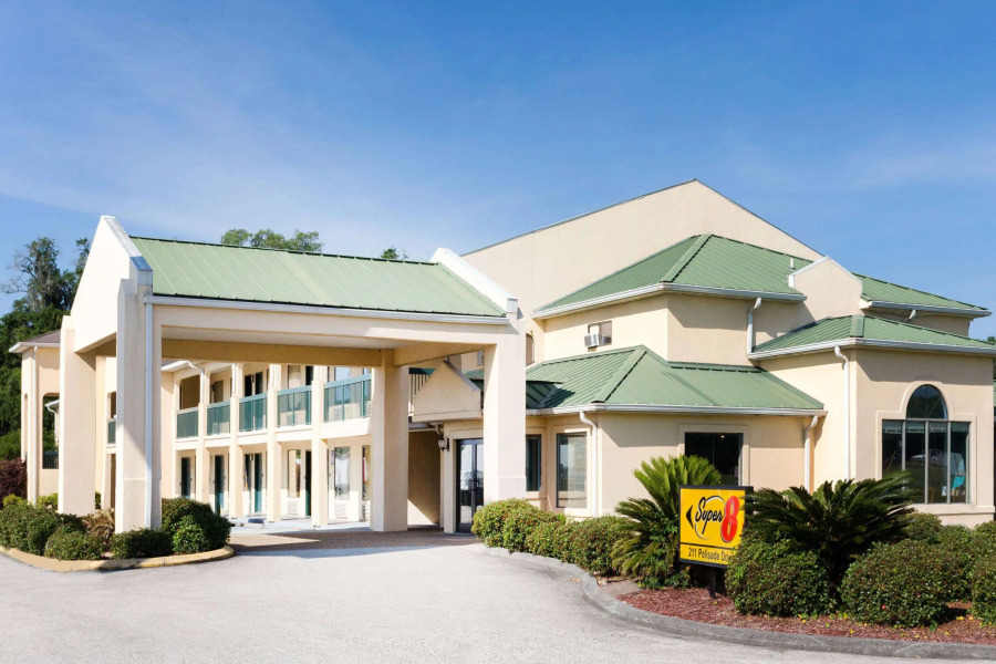 Super 8 by Wyndham Brunswick South/I-95
