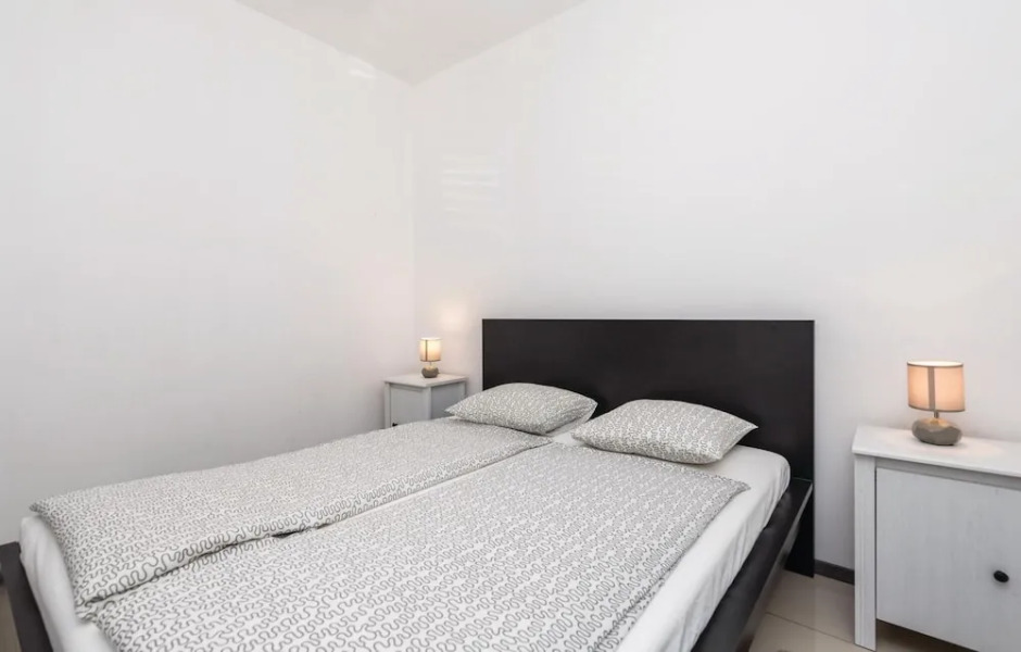 Beautiful Home in Mandre With Wifi and 1 Bedrooms