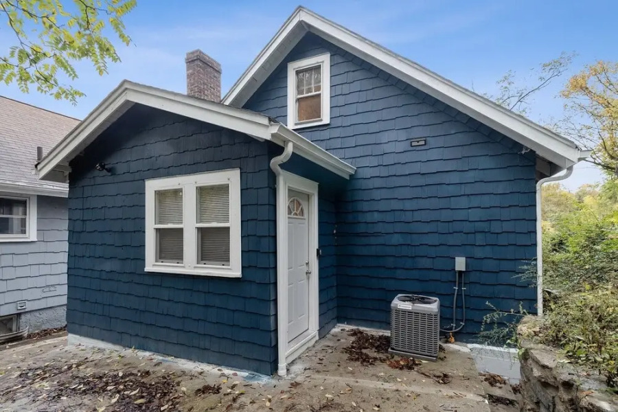 Centrally Located Apt Near Uc, Hospital And Zoo! 1 Bedroom Apts by Redawning