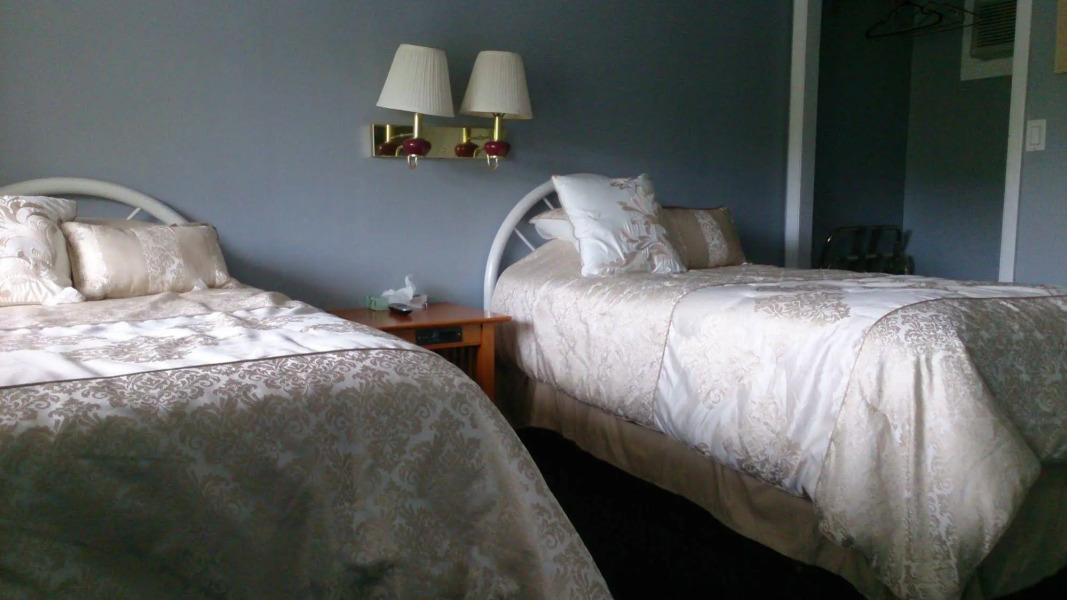 Hitching Post Country Motel