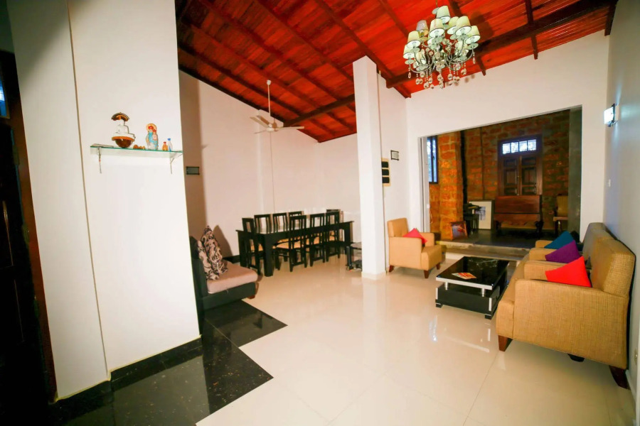 Airport City Hub Hotel