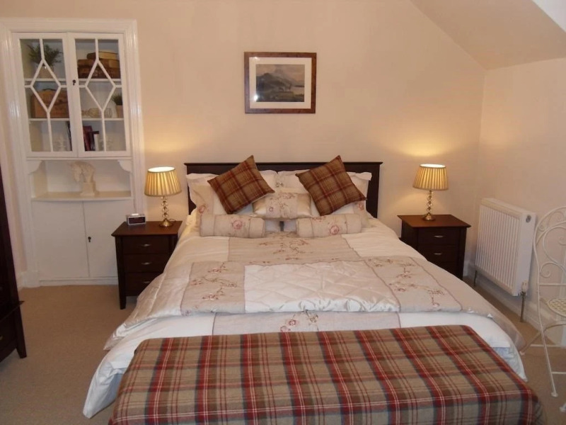 Rosemount House & Stables Cottage