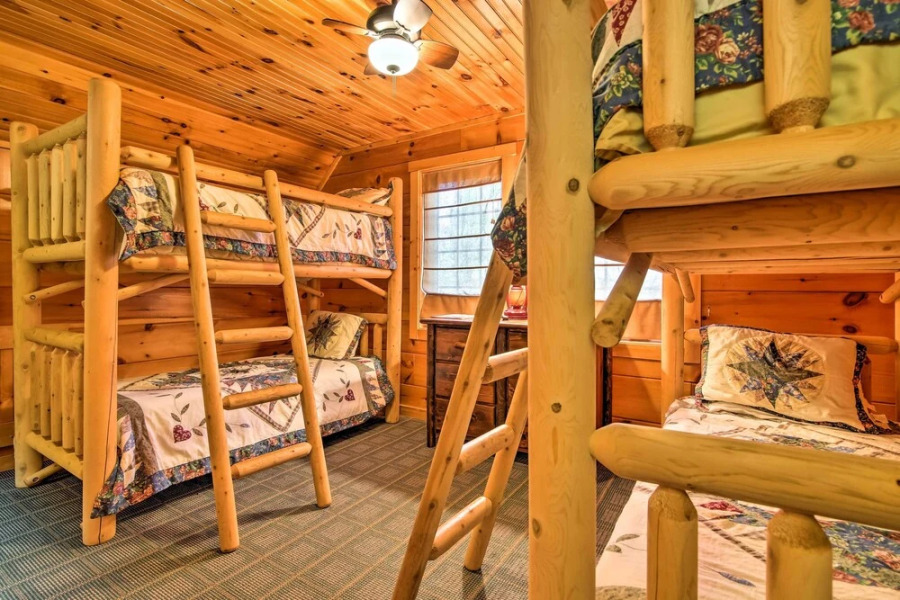 Lakefront South Carolina Abode w/ Deck & Boat Dock