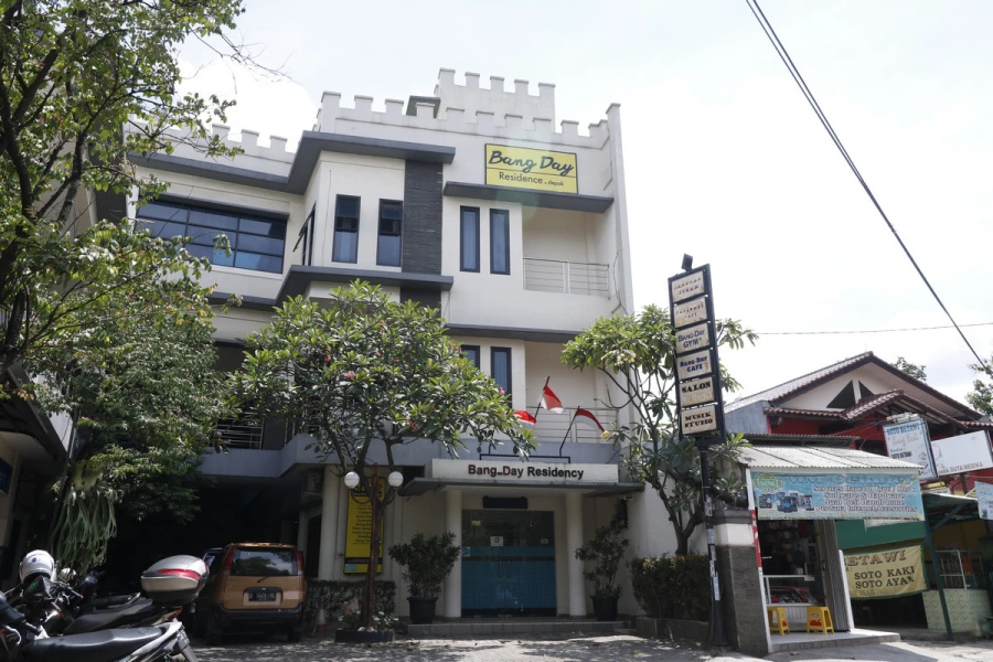 RedDoorz Plus near Universitas Indonesia